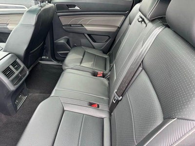 2022 Volkswagen Atlas Cross Sport 2.0T SEL R-Line AWD