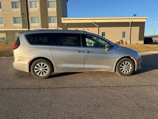 2018 Chrysler Pacifica Touring L FWD