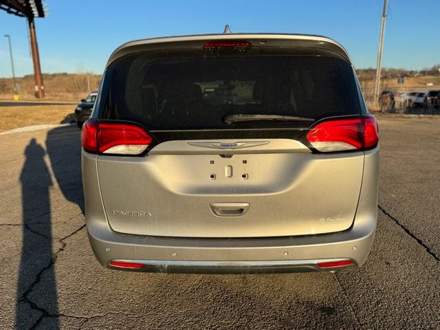 2018 Chrysler Pacifica Touring L FWD