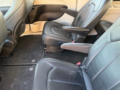 2018 Chrysler Pacifica Touring L FWD