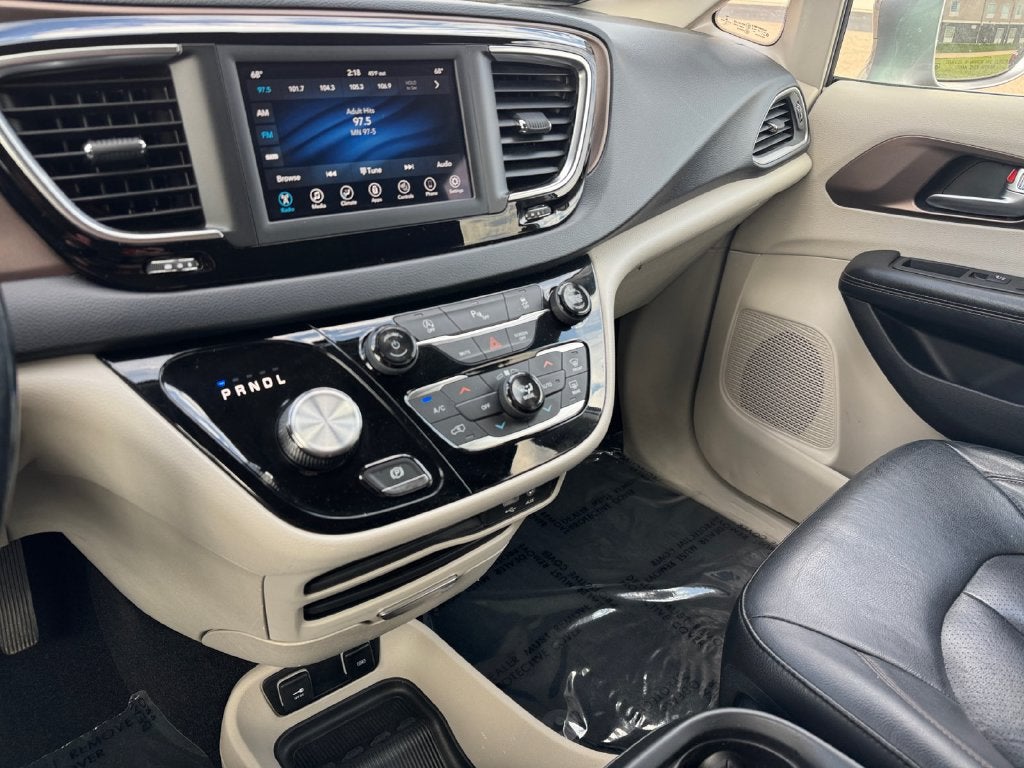 2019 Chrysler Pacifica Touring L FWD
