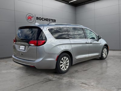 2019 Chrysler Pacifica Touring L FWD