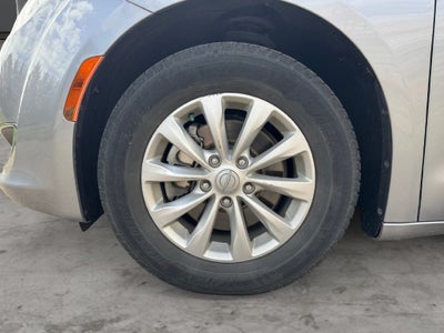 2019 Chrysler Pacifica Touring L FWD
