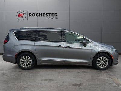 2019 Chrysler Pacifica Touring L FWD