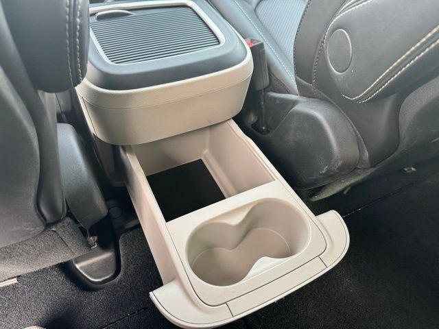 2024 Chrysler Pacifica Touring L FWD