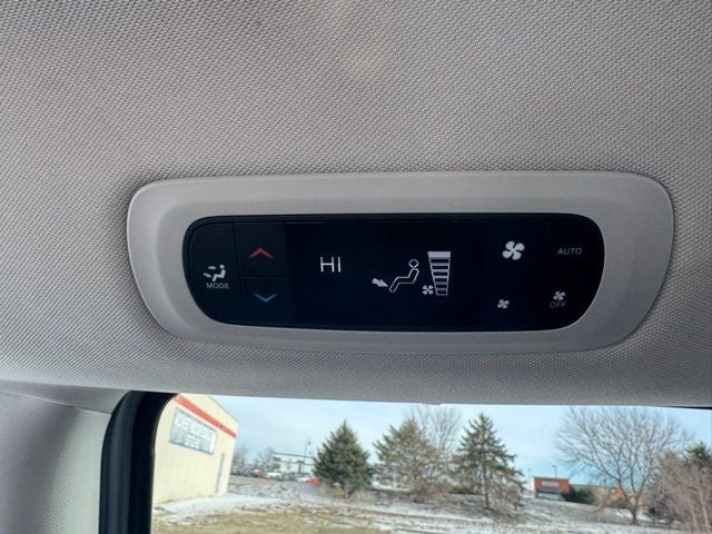 2024 Chrysler Pacifica Touring L FWD