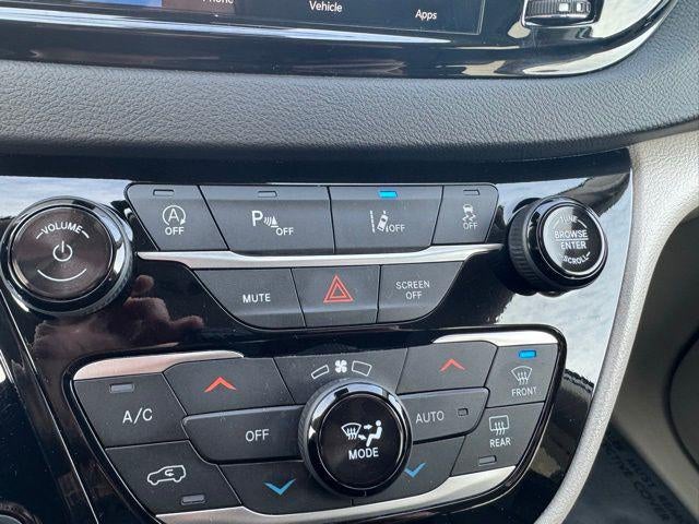 2024 Chrysler Pacifica Touring L FWD