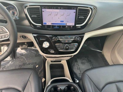 2024 Chrysler Pacifica Touring L FWD