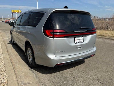 2024 Chrysler Pacifica Touring L FWD