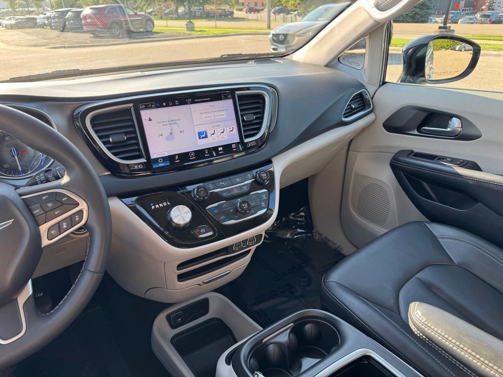 2024 Chrysler Pacifica Touring L FWD