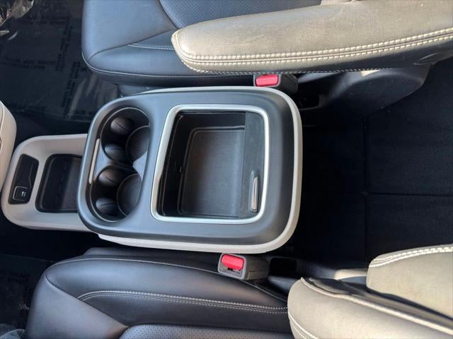 2024 Chrysler Pacifica Touring L FWD