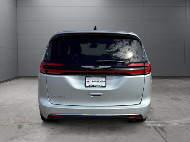2024 Chrysler Pacifica Touring L FWD
