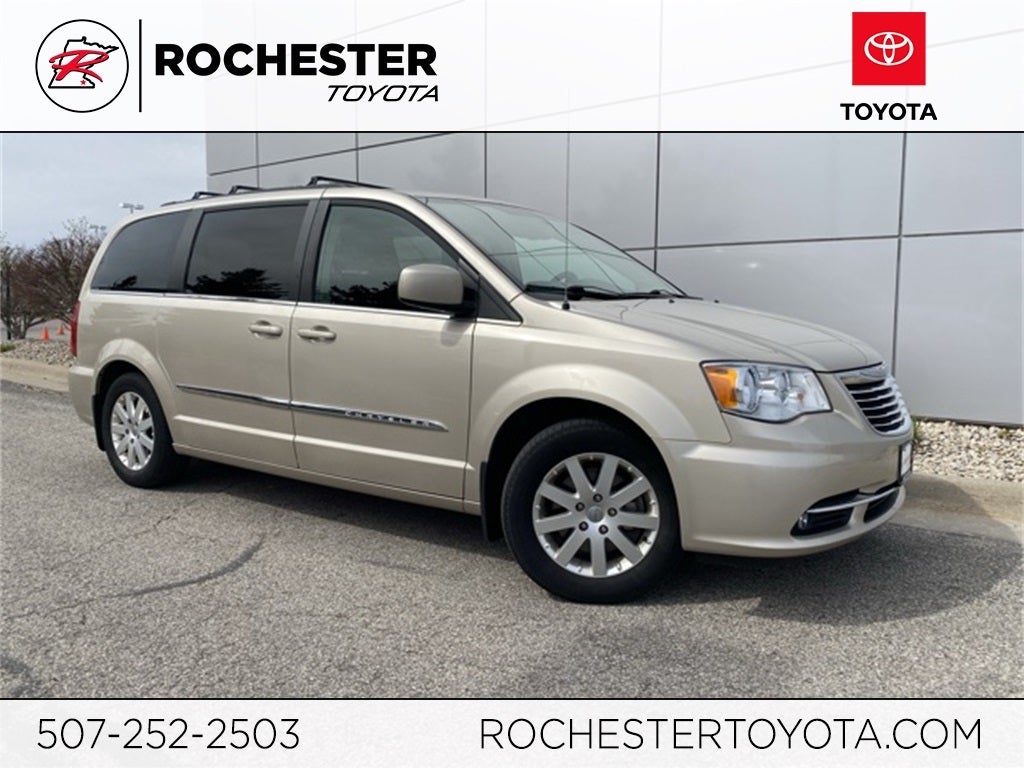 2015 Chrysler Town &amp; Country Touring FWD