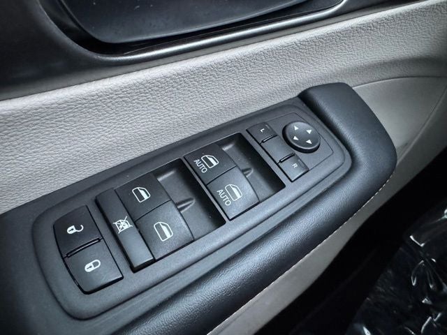 2023 Chrysler Pacifica Touring L FWD