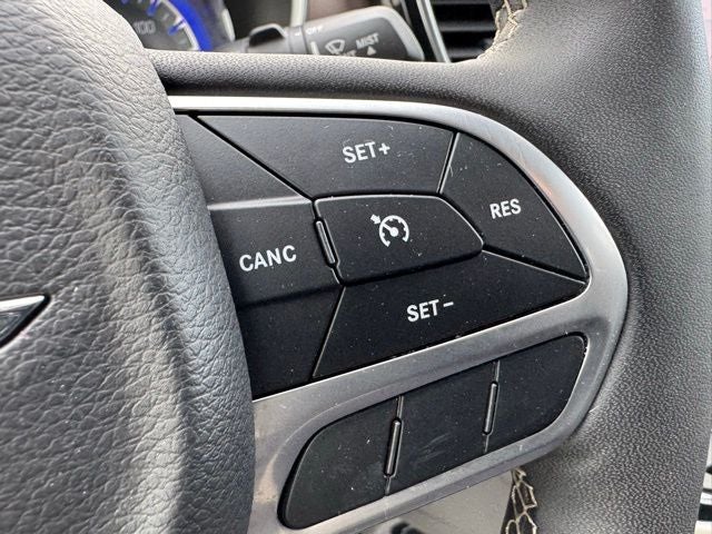 2024 Chrysler Voyager LX FWD