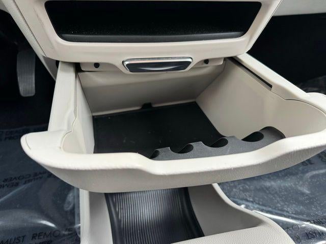 2024 Chrysler Voyager LX FWD