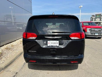 2024 Chrysler Voyager LX FWD