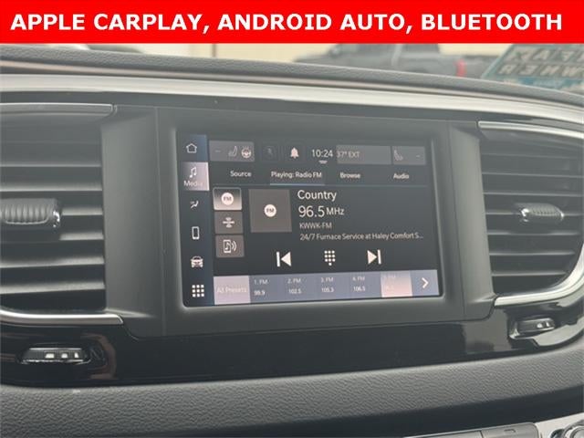 2023 Chrysler Voyager LX FWD