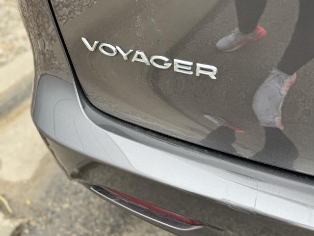 2023 Chrysler Voyager LX FWD