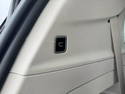 2023 Chrysler Voyager LX FWD