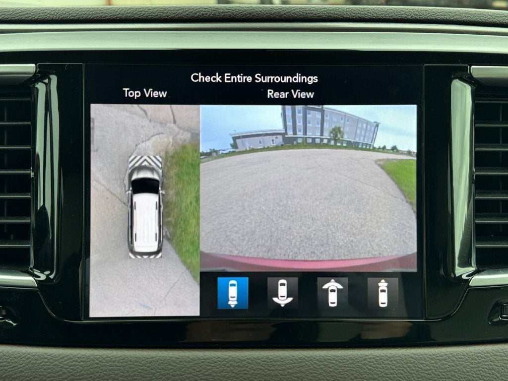 2018 Chrysler Pacifica Touring L Plus FWD