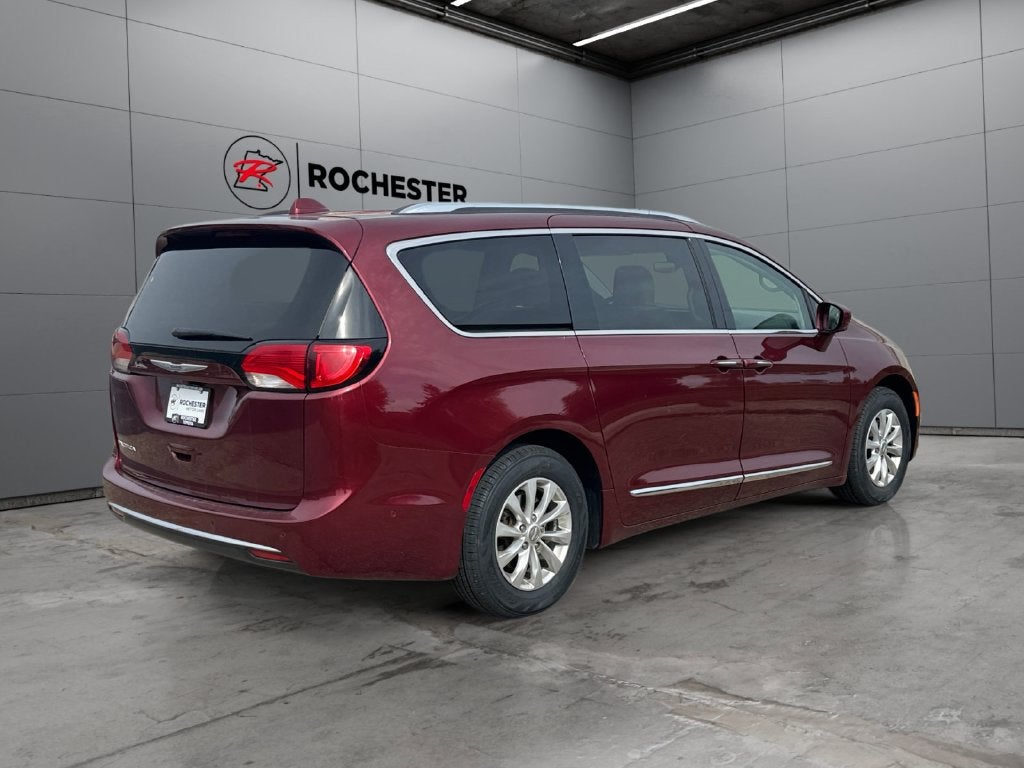 2018 Chrysler Pacifica Touring L Plus FWD