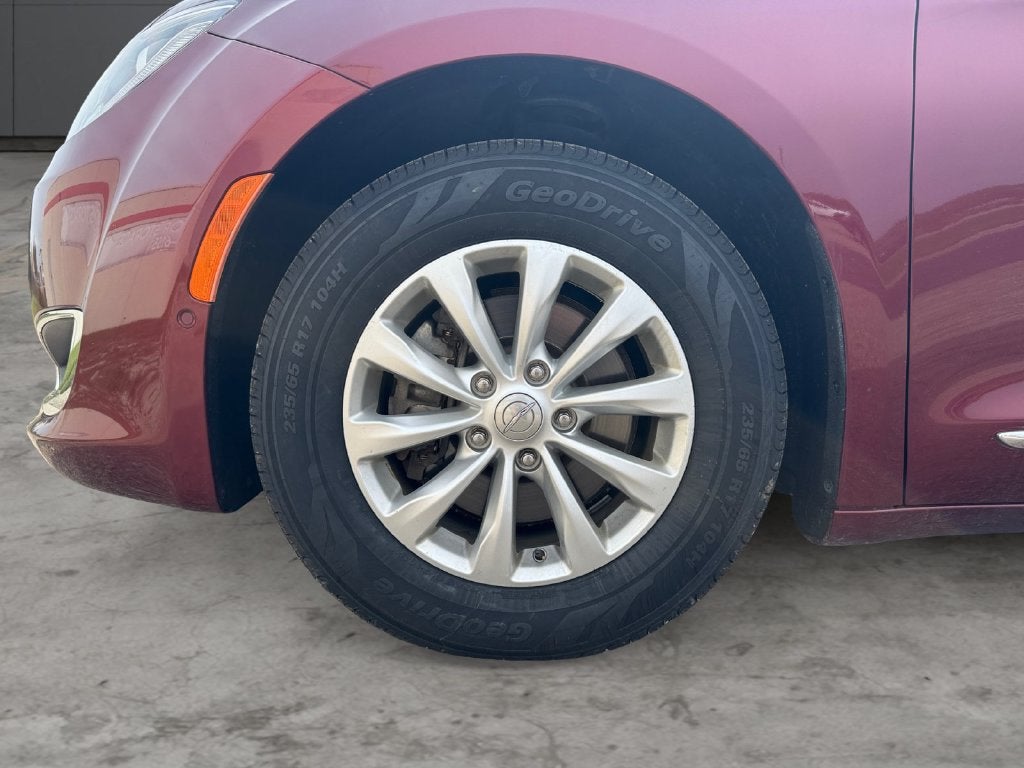 2018 Chrysler Pacifica Touring L Plus FWD