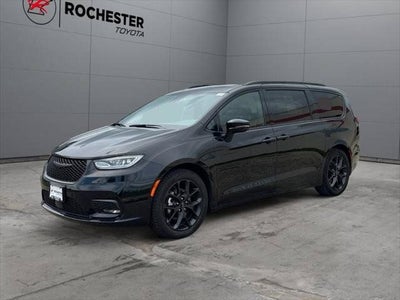2025 Chrysler Pacifica Limited FWD