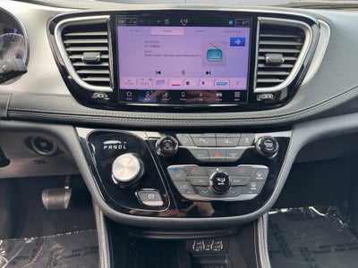 2025 Chrysler Pacifica Limited FWD