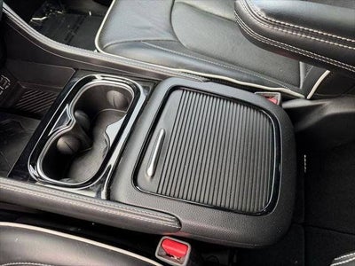 2025 Chrysler Pacifica Limited FWD