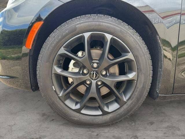 2025 Chrysler Pacifica Limited FWD