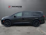 2025 Chrysler Pacifica Limited FWD
