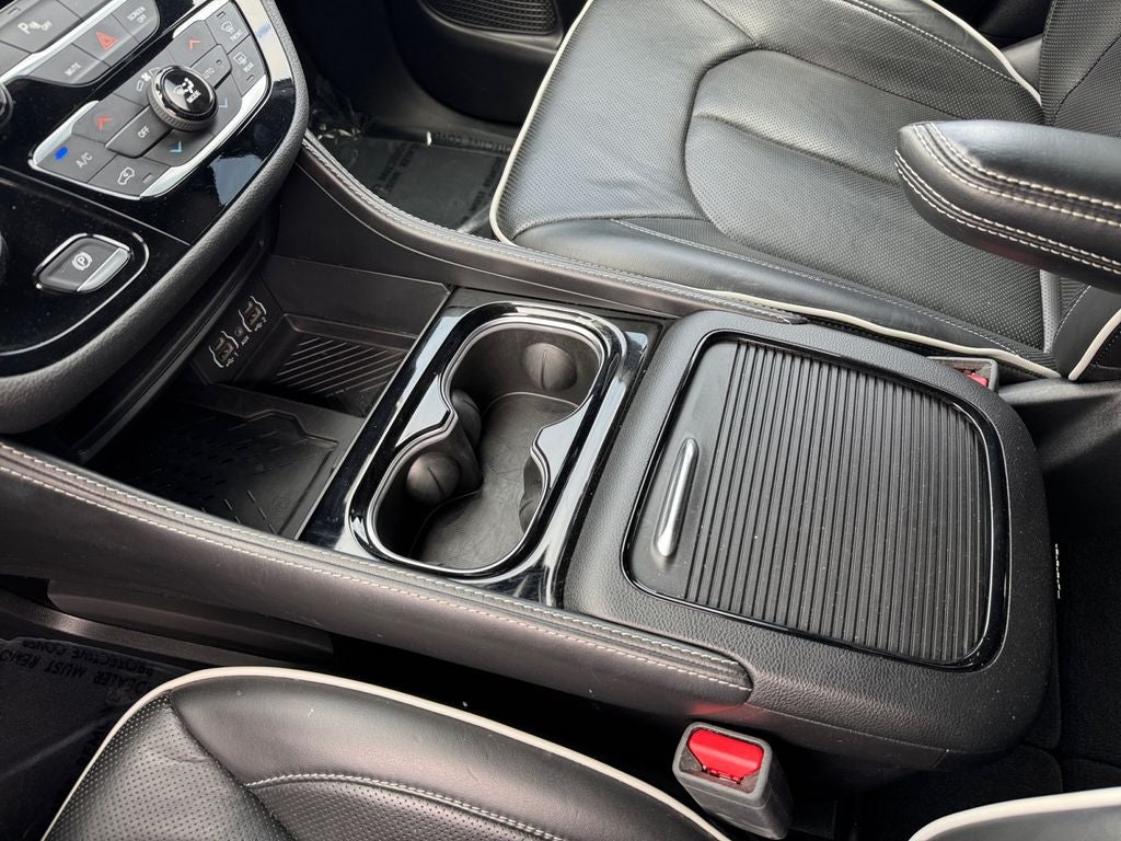 2025 Chrysler Pacifica Limited FWD