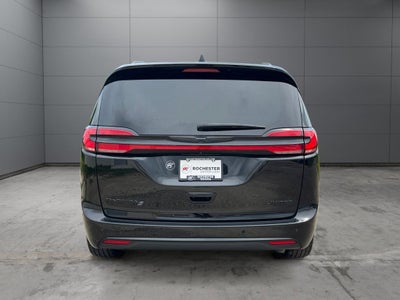 2025 Chrysler Pacifica Limited FWD