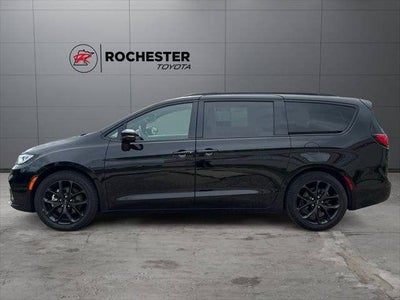 2025 Chrysler Pacifica Limited FWD