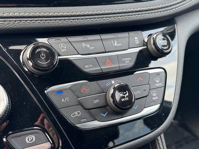 2025 Chrysler Pacifica Limited FWD