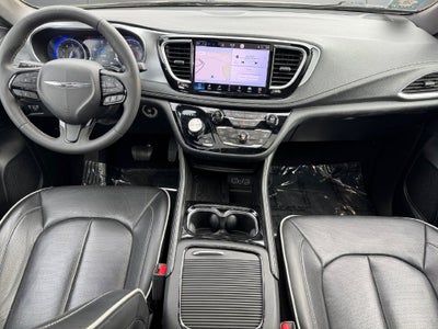2025 Chrysler Pacifica Limited FWD