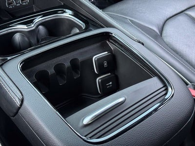 2025 Chrysler Pacifica Limited FWD
