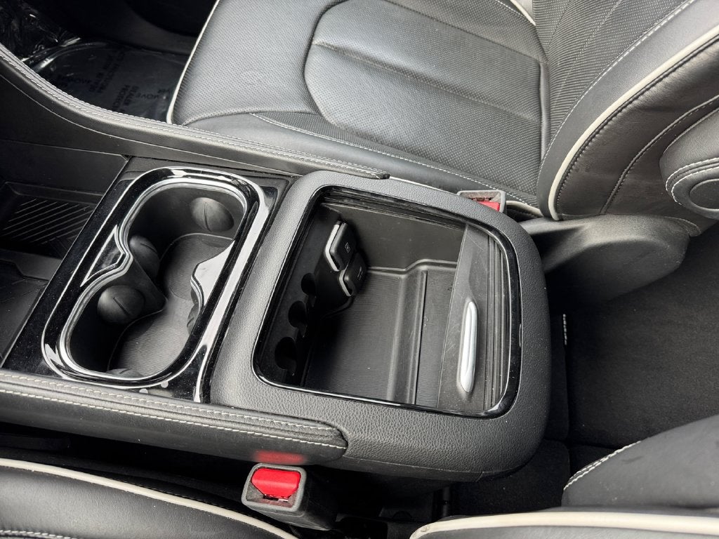 2025 Chrysler Pacifica Limited FWD