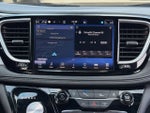 2025 Chrysler Pacifica Limited FWD