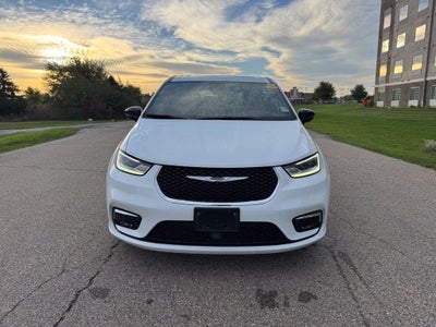 2026 Chrysler Pacifica Limited FWD