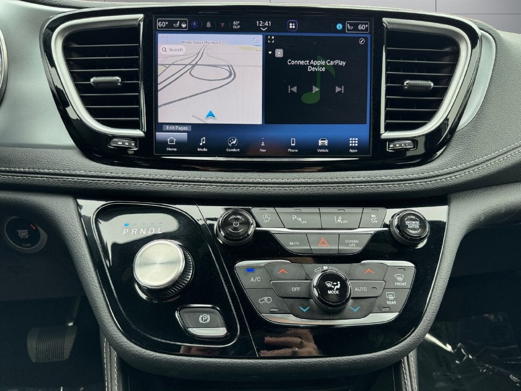 2026 Chrysler Pacifica Limited FWD