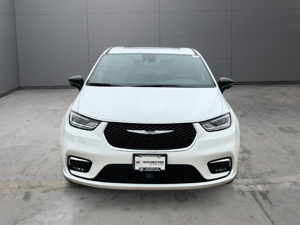 2026 Chrysler Pacifica Limited FWD