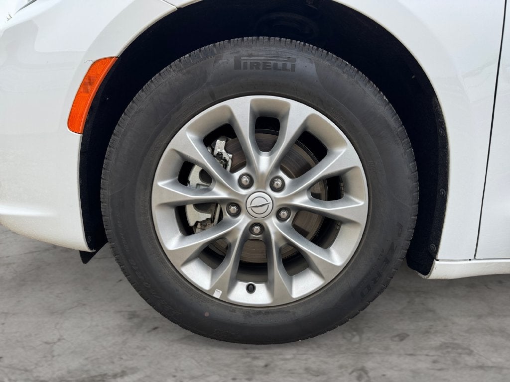 2026 Chrysler Pacifica Limited FWD