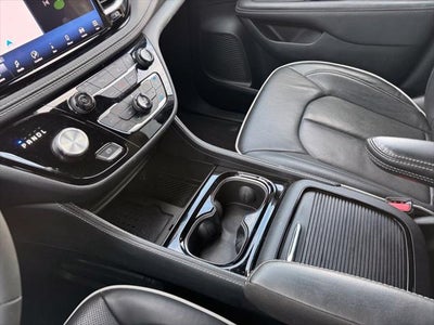 2026 Chrysler Pacifica Limited FWD