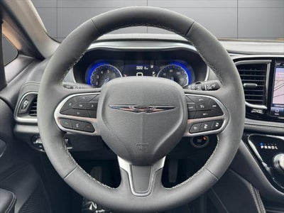 2026 Chrysler Pacifica Limited FWD