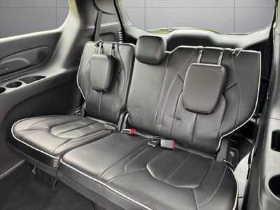 2026 Chrysler Pacifica Limited FWD