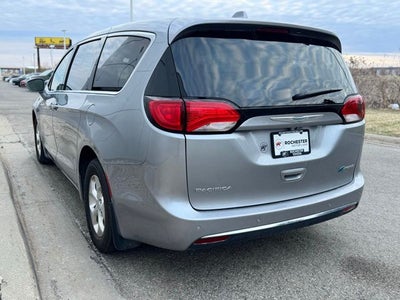 2019 Chrysler Pacifica Hybrid Touring Plus FWD