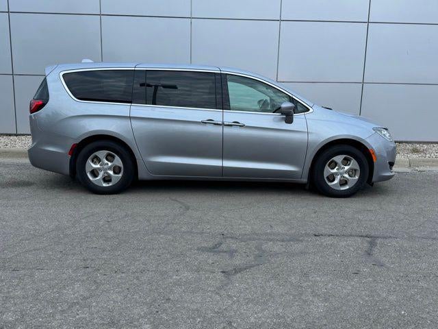 2019 Chrysler Pacifica Hybrid Touring Plus FWD