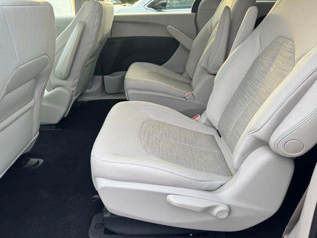 2019 Chrysler Pacifica Hybrid Touring Plus FWD